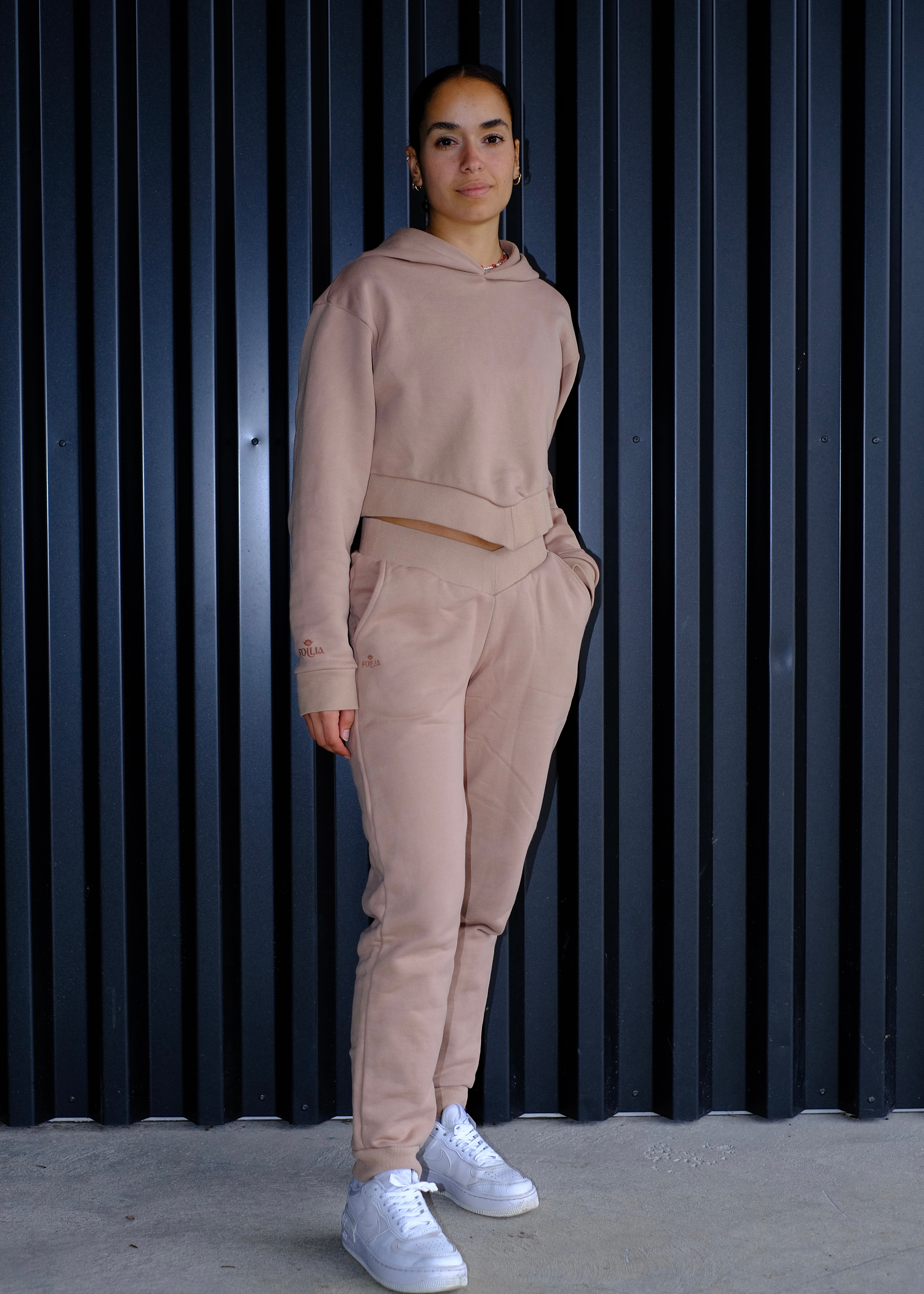V-Cut Two-Piece-Set - Cappuccino